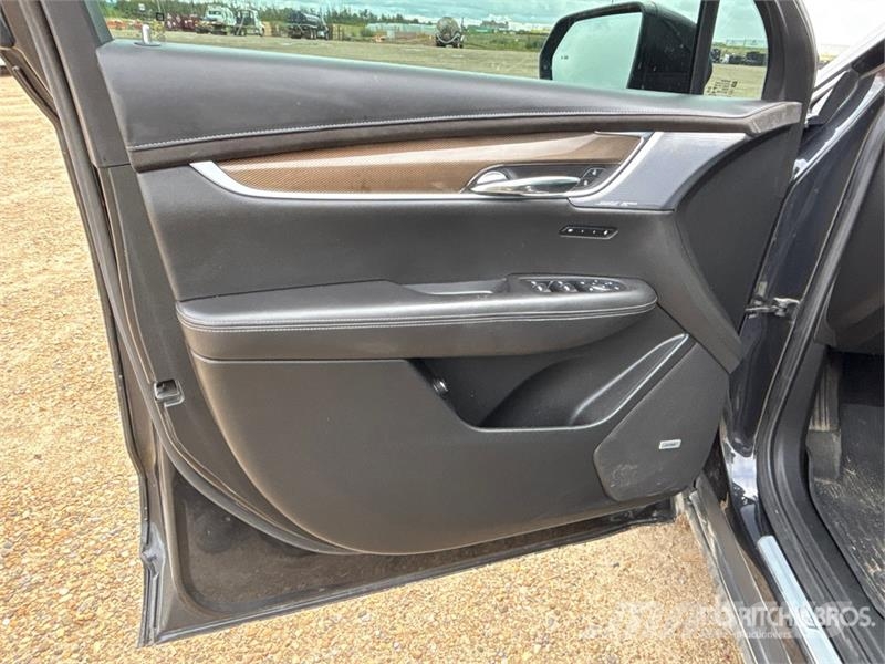 Cadillac XT6 AWD SUV PKWs