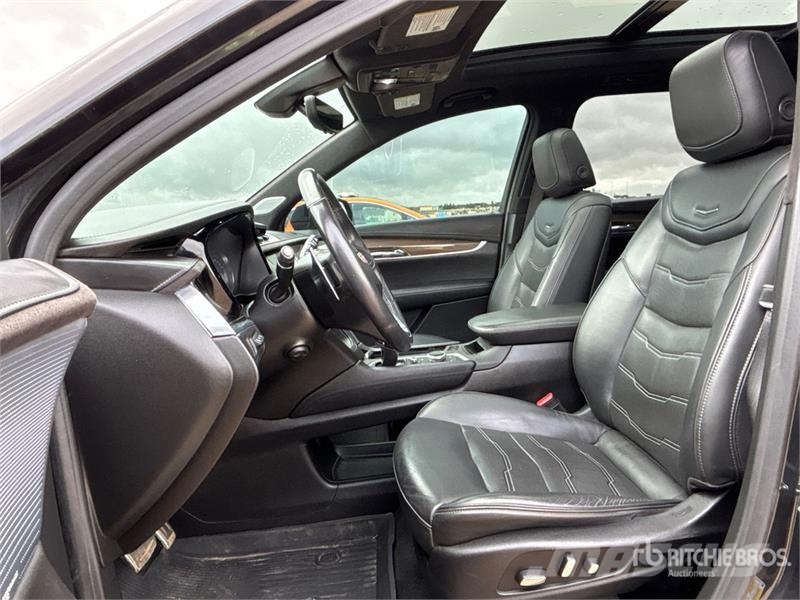 Cadillac XT6 AWD SUV PKWs