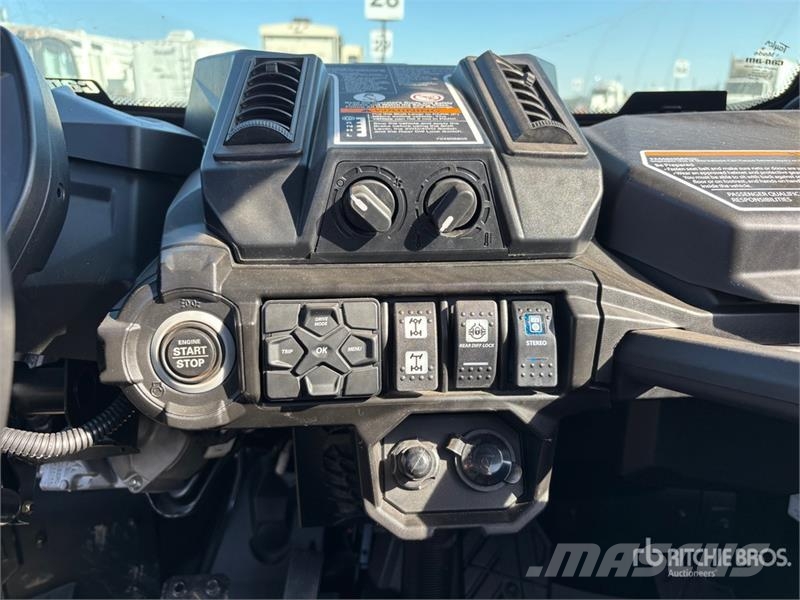 Can-am CMDR XT 4x4 Side By Side Automobily