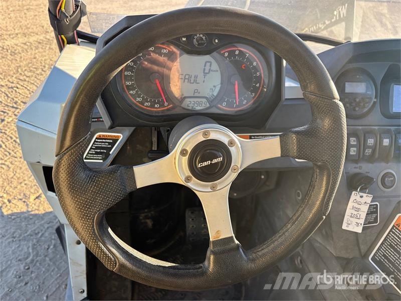 Can-am Commander 1000 4x4 Utility Vehicle Pomoćne mašine