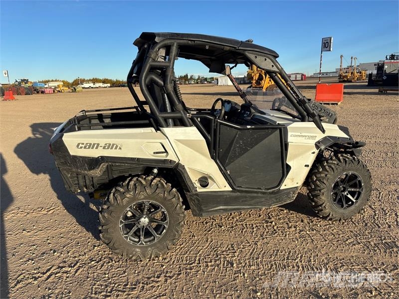 Can-am Commander 1000 4x4 Utility Vehicle Pomoćne mašine