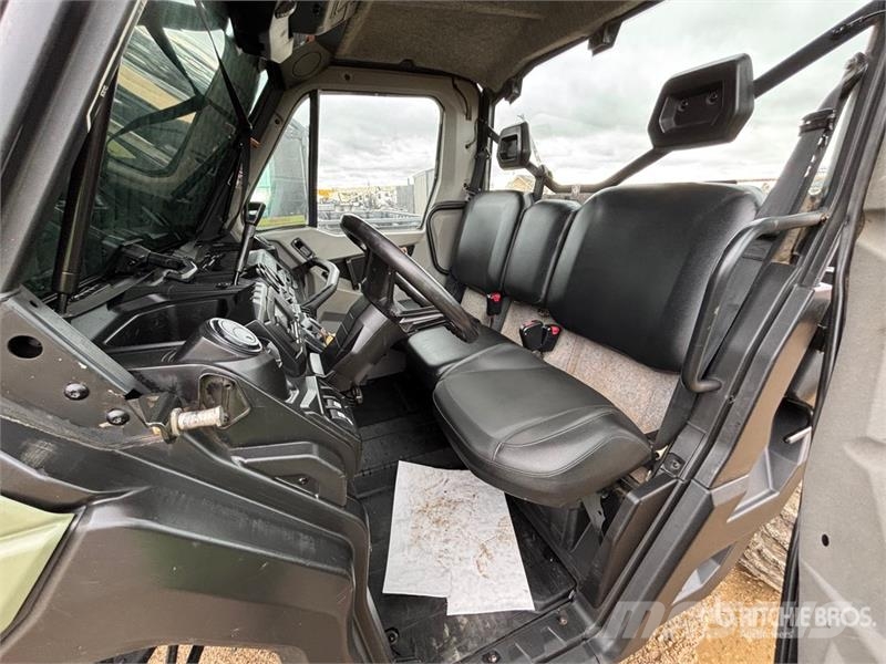 Can-am Defender HD8 4x4 Utility Vehicle ماكينات منفعة عامة