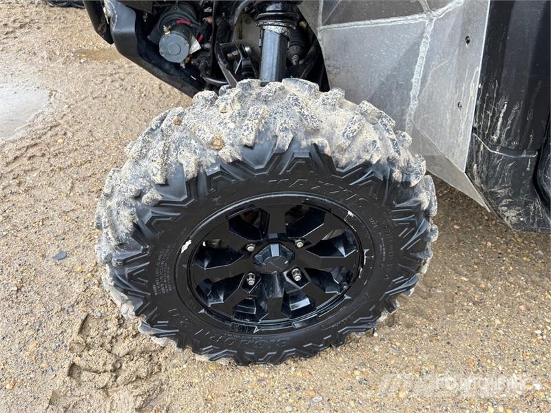 Can-am Defender HD8 4x4 Utility Vehicle ماكينات منفعة عامة