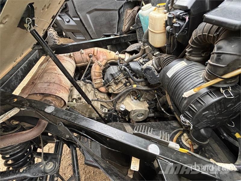 Can-am Defender HD8 4x4 Utility Vehicle ماكينات منفعة عامة