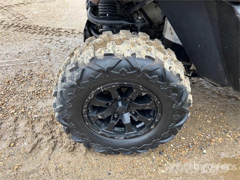 Can-am Defender HD8 4x4 Utility Vehicle ماكينات منفعة عامة