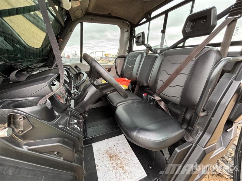 Can-am Defender HD8 4x4 Utility Vehicle ماكينات منفعة عامة