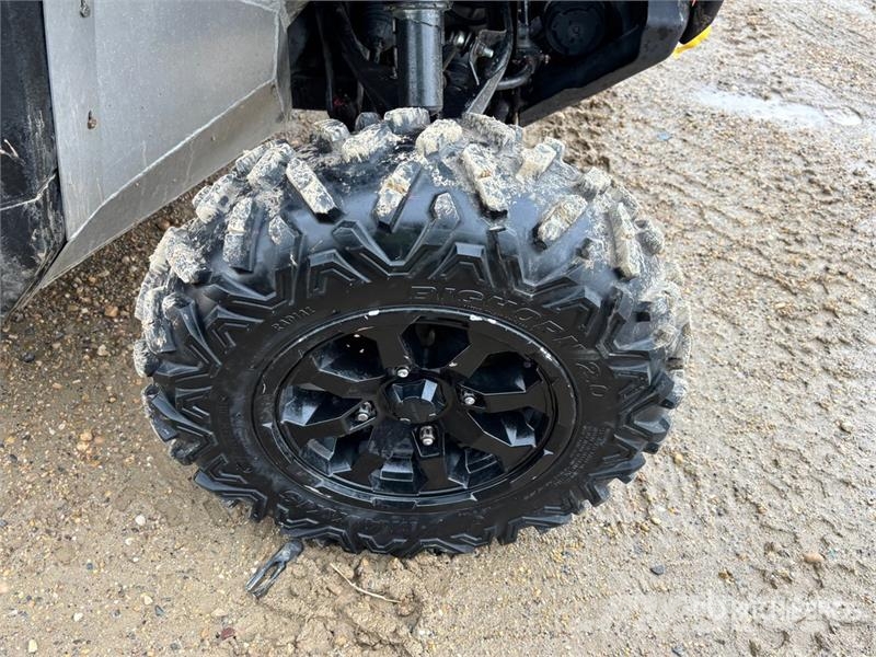 Can-am Defender HD8 4x4 Utility Vehicle ماكينات منفعة عامة