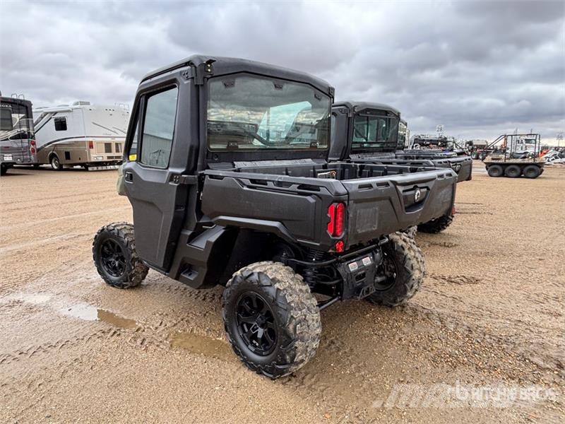 Can-am Defender HD8 4x4 Utility Vehicle ماكينات منفعة عامة