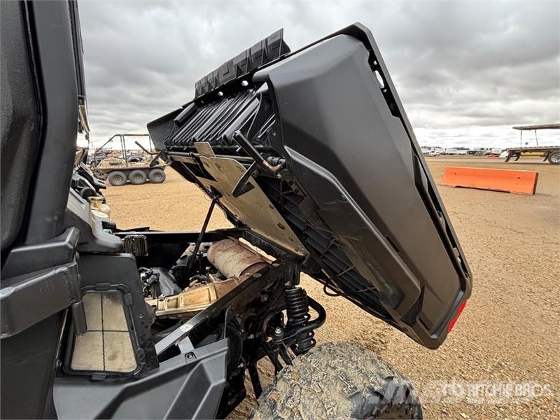Can-am Defender HD8 4x4 Utility Vehicle ماكينات منفعة عامة