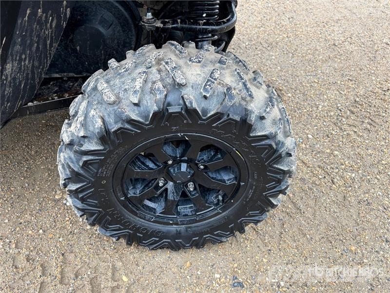 Can-am Defender HD8 4x4 Utility Vehicle ماكينات منفعة عامة