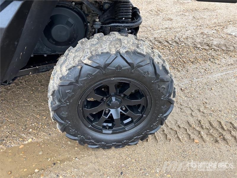 Can-am Defender HD8 4x4 Utility Vehicle ماكينات منفعة عامة