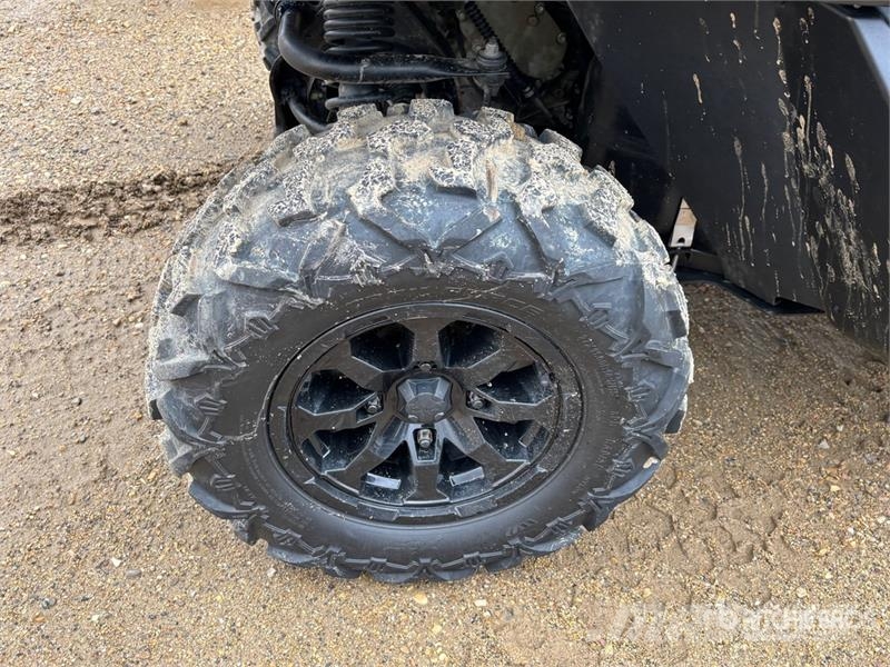 Can-am Defender HD8 4x4 Utility Vehicle ماكينات منفعة عامة