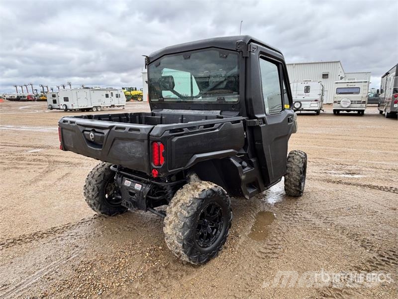 Can-am Defender HD8 4x4 Utility Vehicle ماكينات منفعة عامة