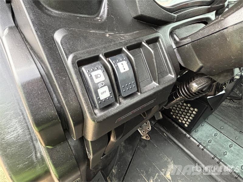 Can-am Defender HD8 4x4 Utility Vehicle ماكينات منفعة عامة