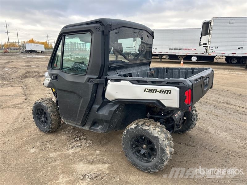 Can-am Defender HD8 XT 4x4 Utility Vehicle ماكينات منفعة عامة