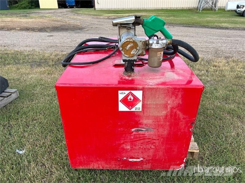Can/Magnum 885 L Steel Fuel Tank Depósitos de combustible y aditivos
