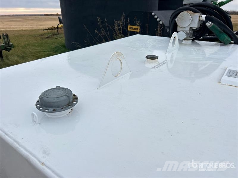  Can/Magnum Portable Steel Fuel Tank Fuel and additive tanks
