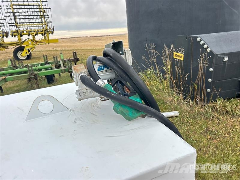  Can/Magnum Portable Steel Fuel Tank Fuel and additive tanks