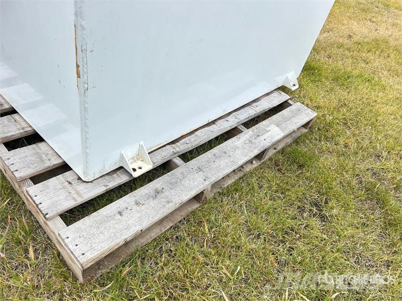  Can/Magnum Portable Steel Fuel Tank Fuel and additive tanks