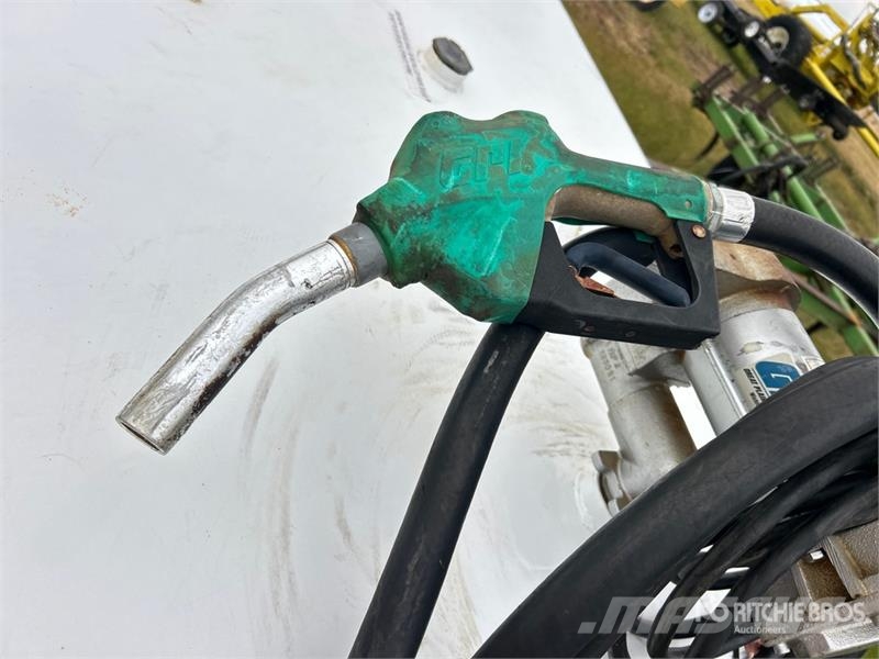 Can/Magnum Portable Steel Fuel Tank Fuel and additive tanks