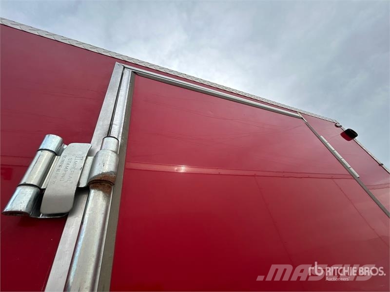 Canada Trailers 17 ft S/A Enclosed Trailer Gesloten opbouw trailers