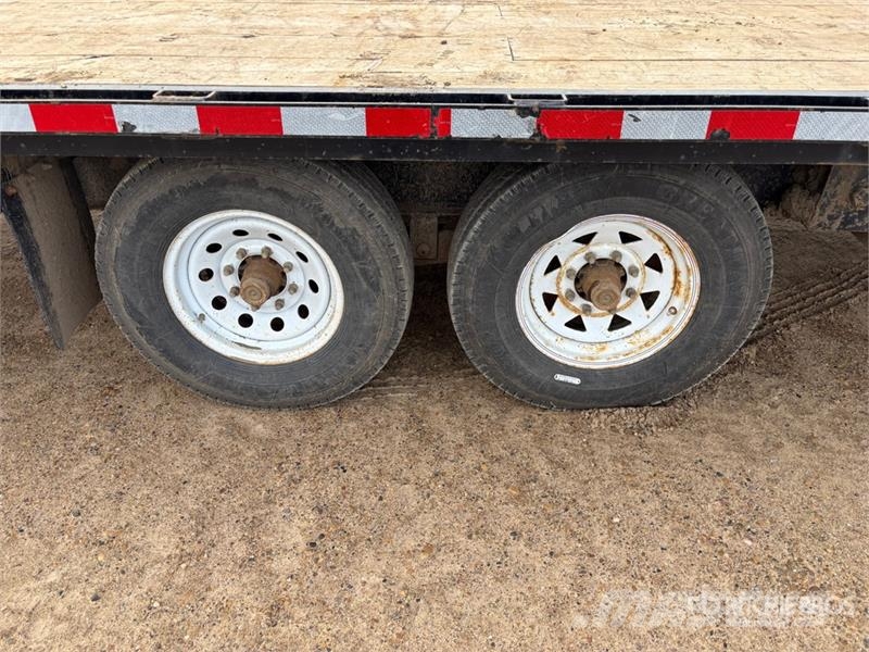 Canada Trailers 24 ft T/A Tilt Deck Trailer Lavetit