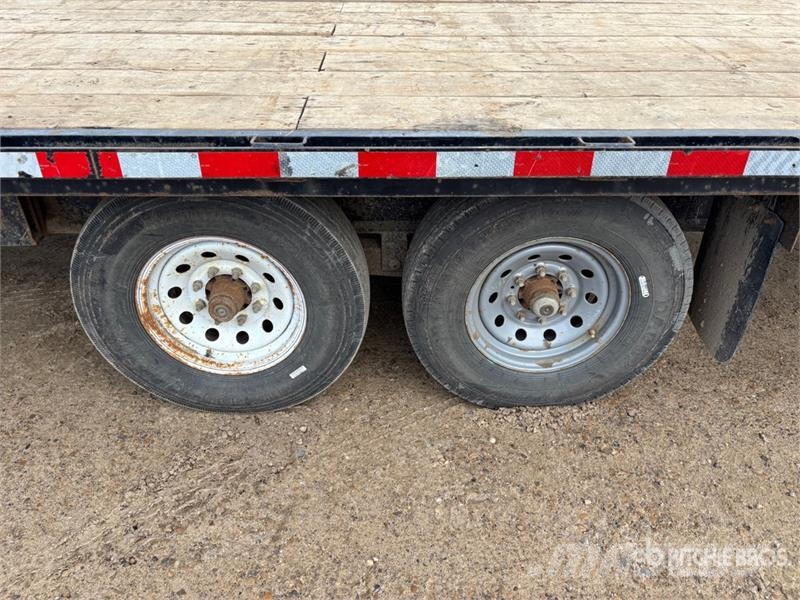 Canada Trailers 24 ft T/A Tilt Deck Trailer Lavetit