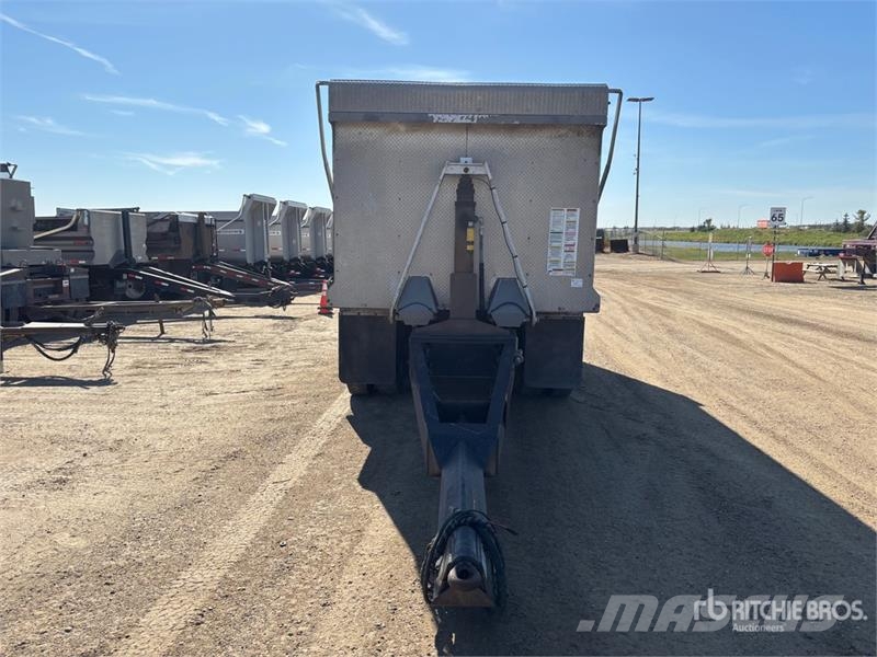 Cancade 17 ft Tri/A Pup Dump Trailer Remorque benne