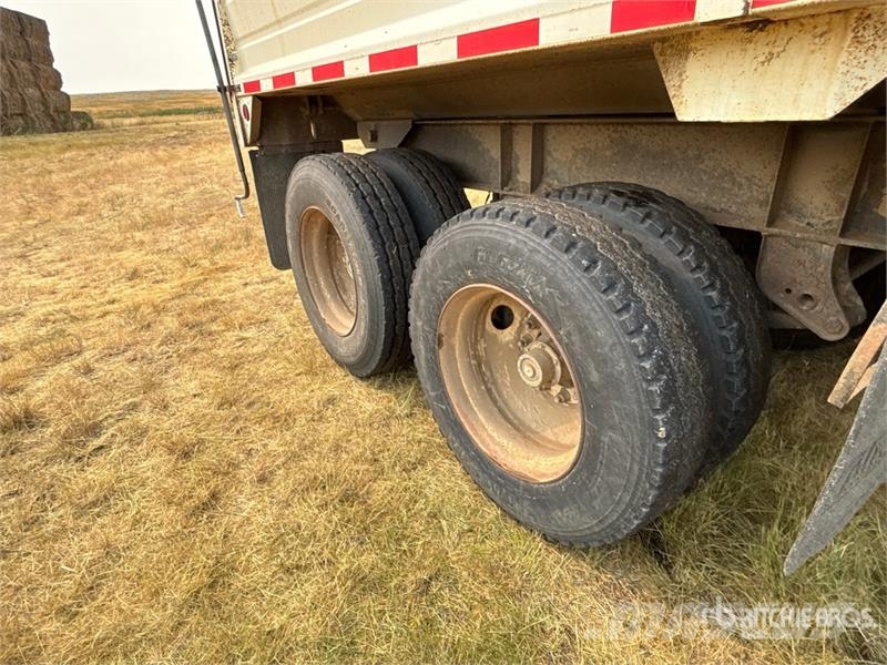 Cancade 32 ft T/A End Dump Trailer مقطورات قلابة