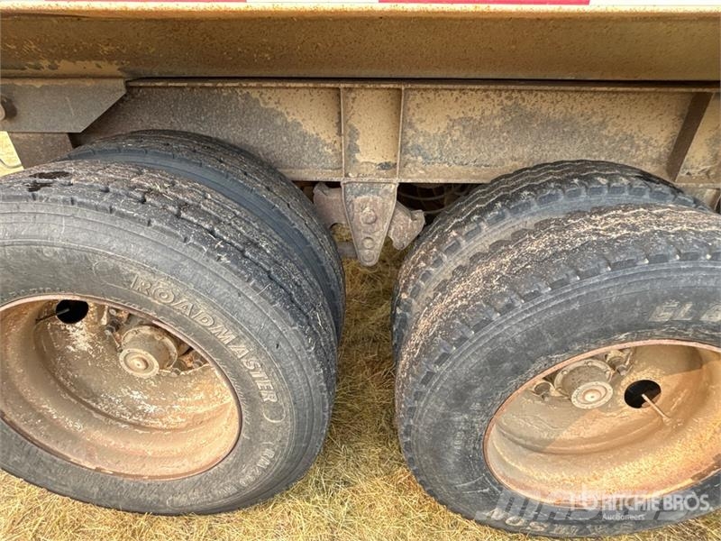 Cancade 32 ft T/A End Dump Trailer مقطورات قلابة