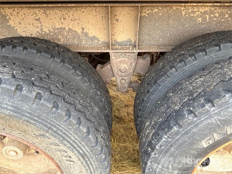 Cancade 32 ft T/A End Dump Trailer مقطورات قلابة