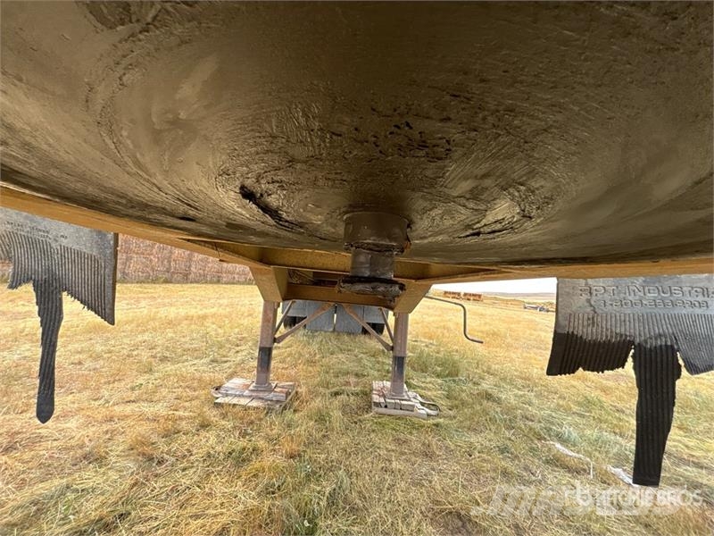 Cancade 32 ft T/A End Dump Trailer مقطورات قلابة