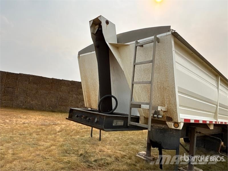 Cancade 32 ft T/A End Dump Trailer مقطورات قلابة