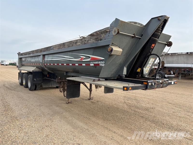Cancade 38 ft Tri/A End Dump Trailer Самоскиди