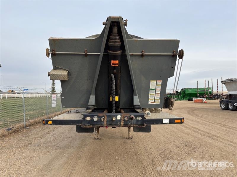 Cancade 38 ft Tri/A End Dump Trailer Самоскиди