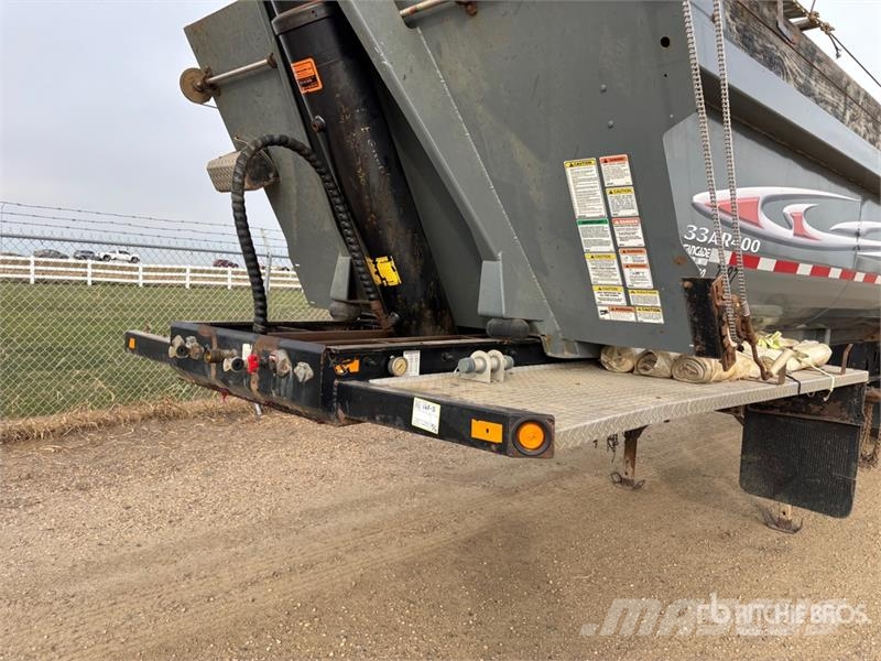 Cancade 38 ft Tri/A End Dump Trailer Самоскиди