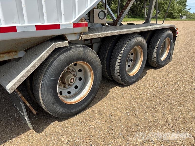 Cancade Maxim 42 ft Tri/A Grain Trailer Прицепы перегрузчики зерна