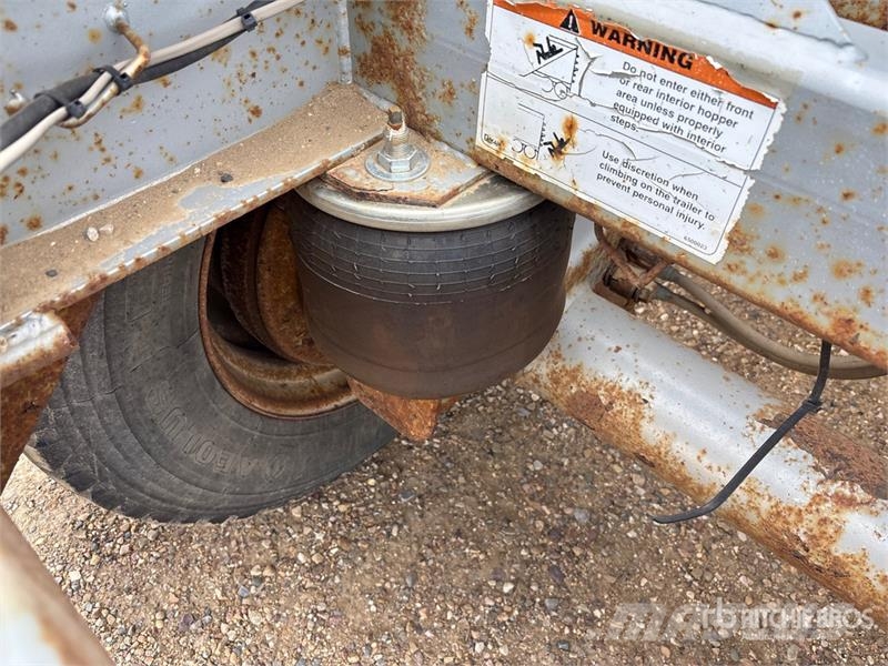 Cancade Maxim 42 ft Tri/A Grain Trailer Прицепы перегрузчики зерна