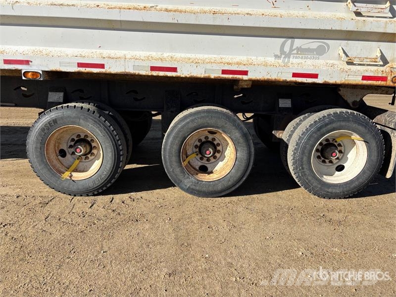 Canuck 30 ft Tri/A End Dump Trailer Remorque benne