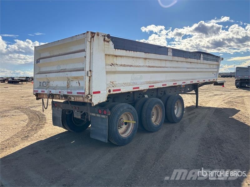 Canuck 30 ft Tri/A End Dump Trailer Remorque benne