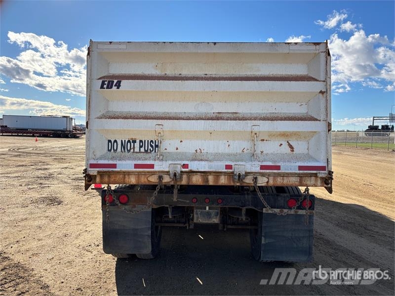 Canuck 30 ft Tri/A End Dump Trailer Remorque benne