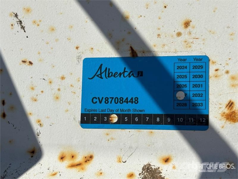 Canuck 30 ft Tri/A End Dump Trailer Remorque benne
