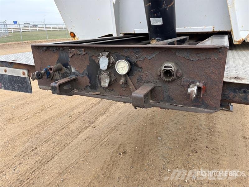  Canuck 31 ft Tri/A End Dump Trailer 自卸拖车