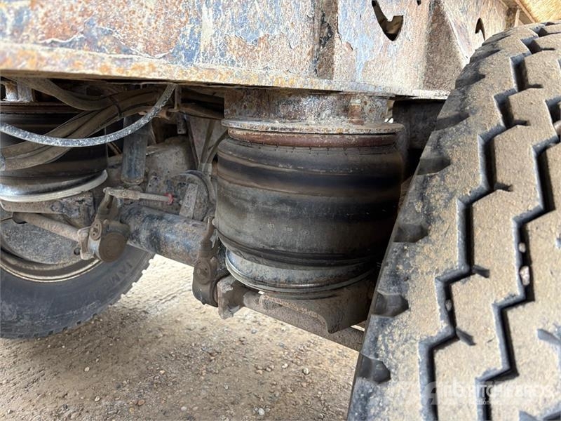  Canuck 31 ft Tri/A End Dump Trailer 自卸拖车