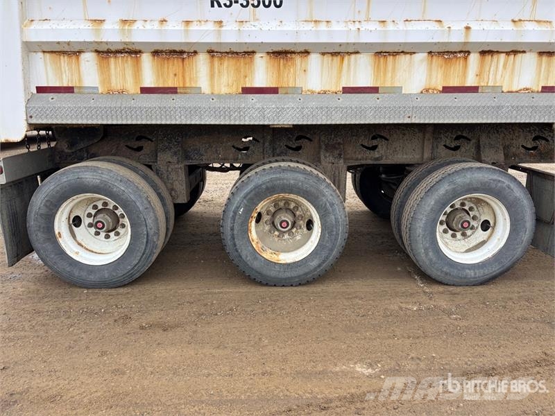  Canuck 31 ft Tri/A End Dump Trailer 自卸拖车