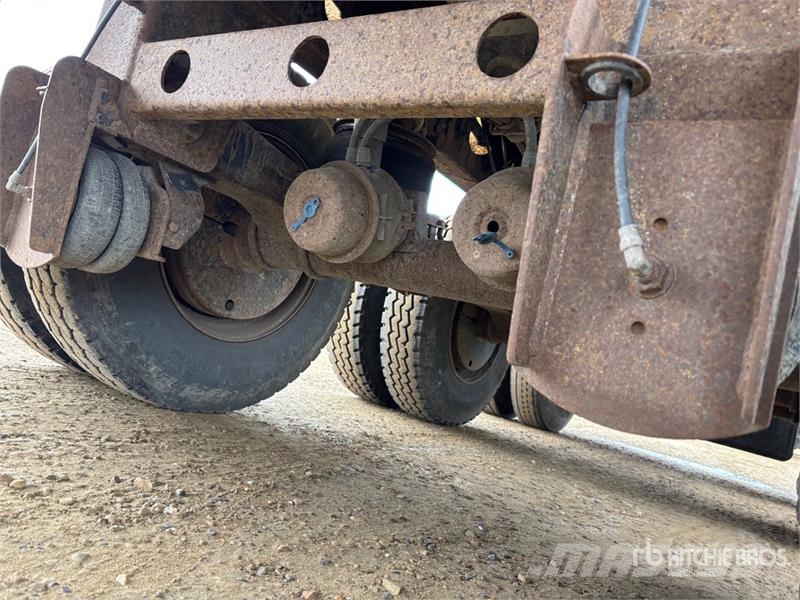  Canuck 31 ft Tri/A End Dump Trailer 自卸拖车