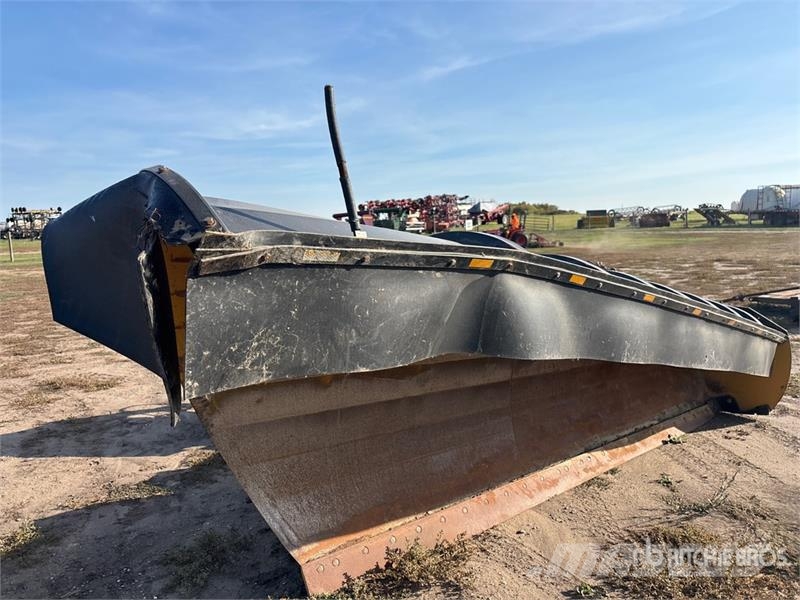 Capital Industries 12 ft 6 in One-Way Snow Plow Снігоочищувальні ножі та плуги