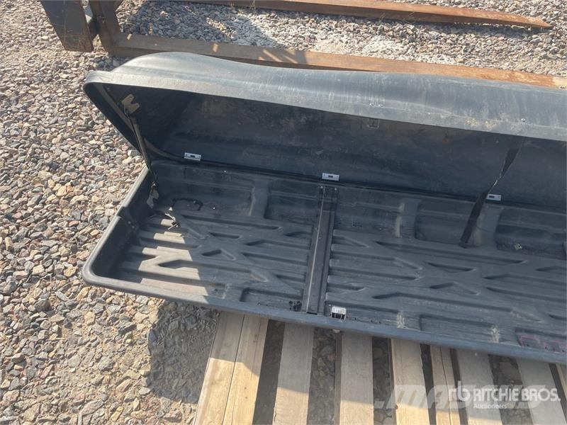 Car roof cargo box Drugi deli