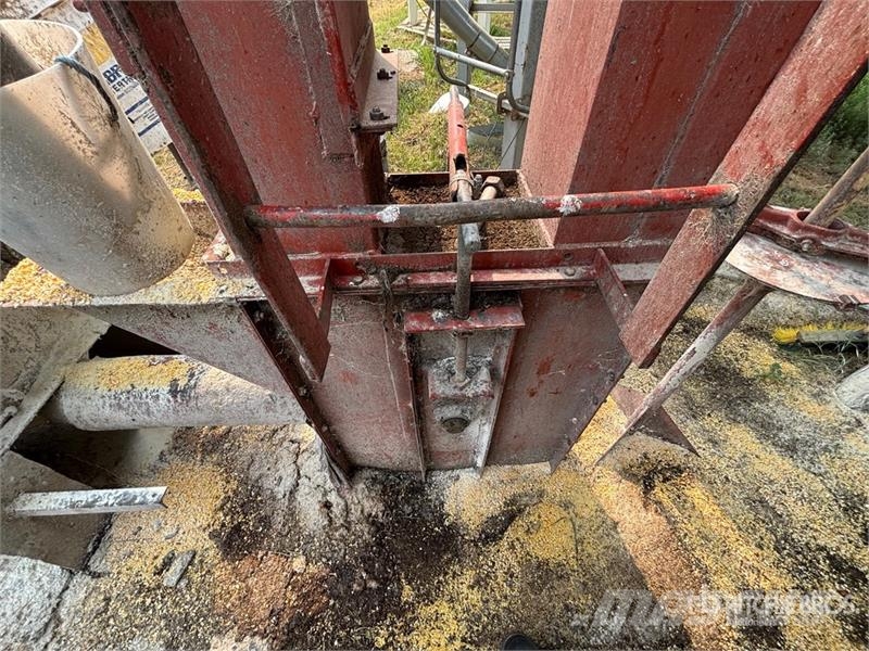 Cardinal 50 ft Grain Leg Crop processing and storage units/machines - Others
