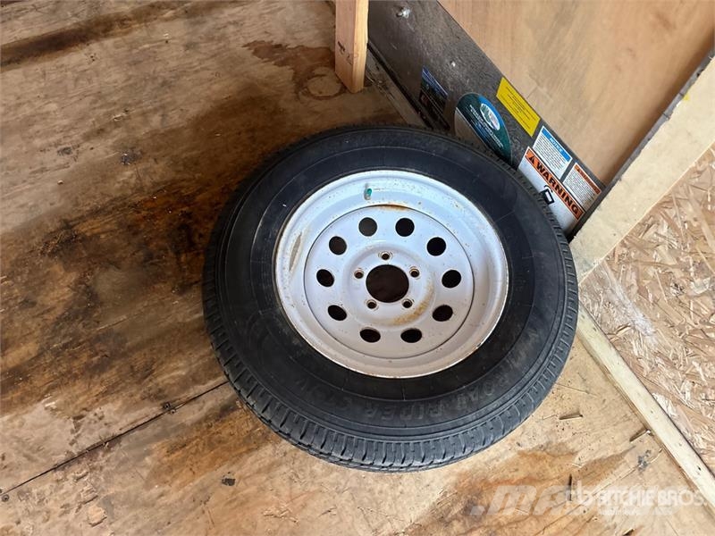 Cargo Mate 14 ft T/A Enclosed Trailer Prikolice zabojniki